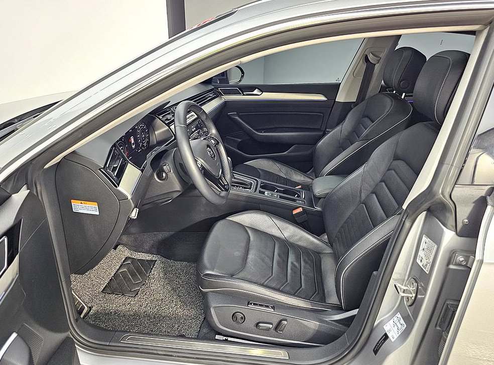 폭스바겐 아테온 2.0 TDI 엘레강스 프리미엄 사진 8