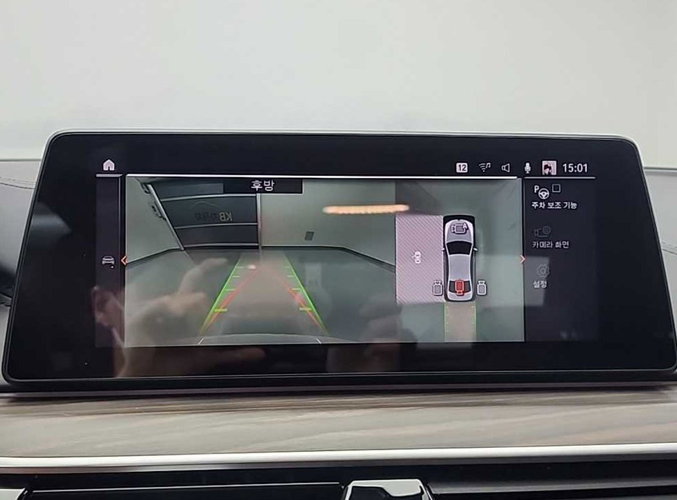 BMW 5시리즈 530i M 스포츠 플러스 사진 16