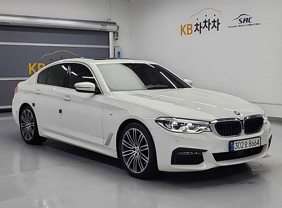 BMW 5시리즈 530i M 스포츠 플러스 사진 4