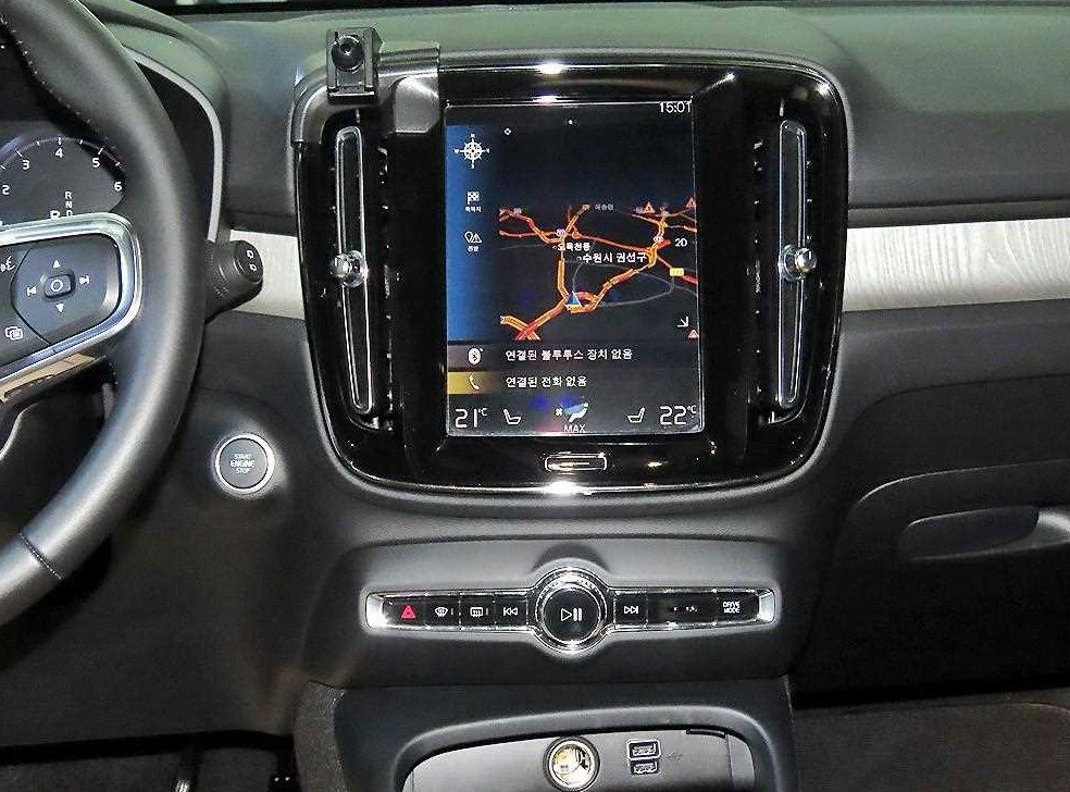 볼보 XC40 B4 AWD 인스크립션 사진 11