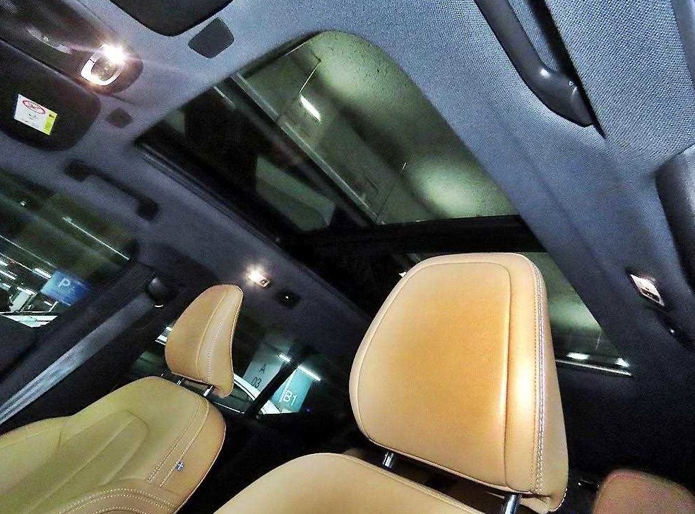 볼보 XC40 B4 AWD 인스크립션 사진 16