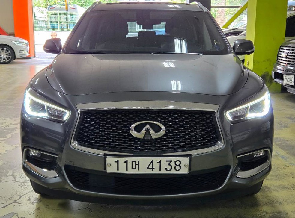 인피니티 QX 3.5 AWD 사진 2