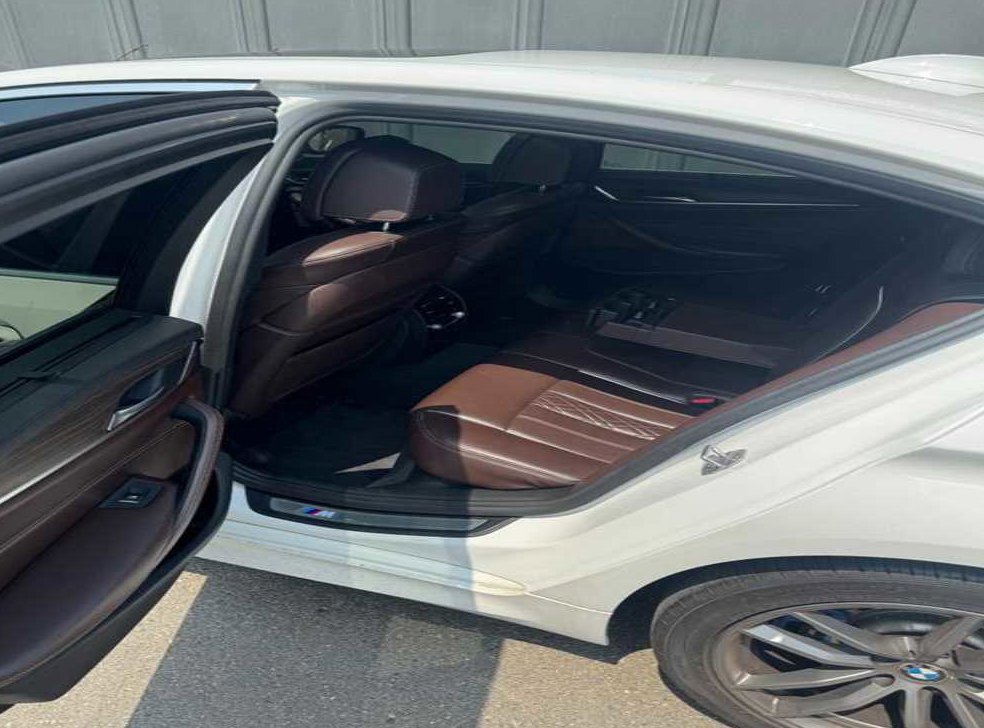 BMW 5시리즈 530i xDrive M 스포츠 플러스 사진 10