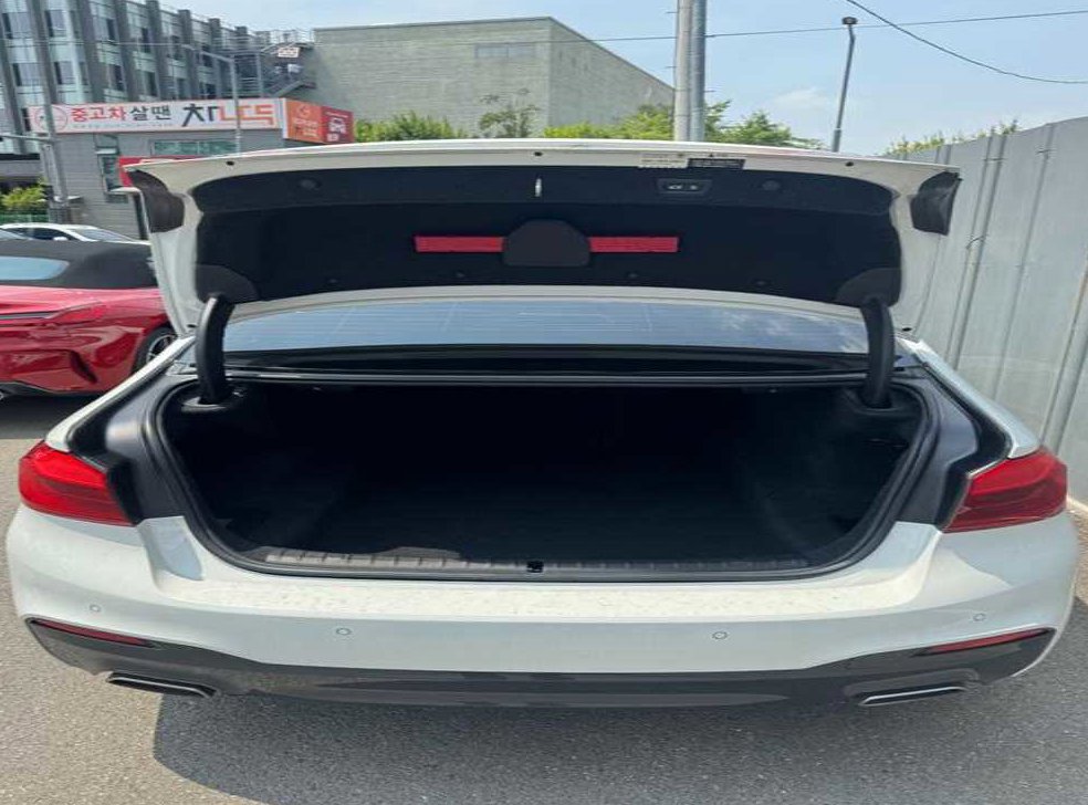 BMW 5시리즈 530i xDrive M 스포츠 플러스 사진 11