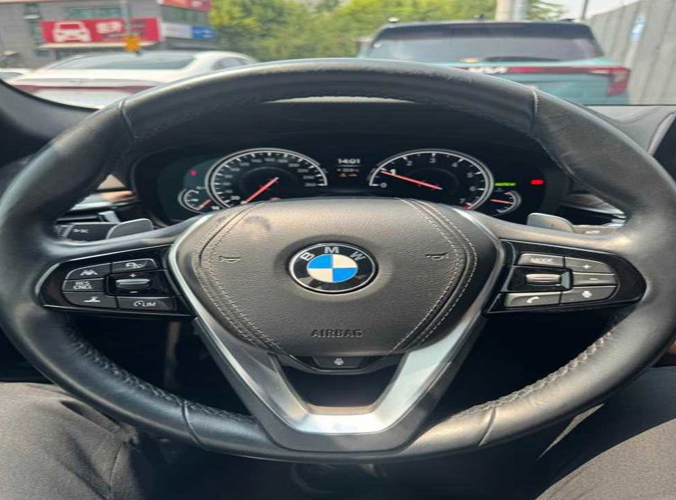 BMW 5시리즈 530i xDrive M 스포츠 플러스 사진 4