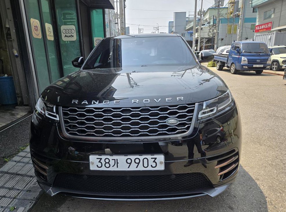 랜드로버 레인지로버 벨라 2.0 D240 R-다이나믹 SE