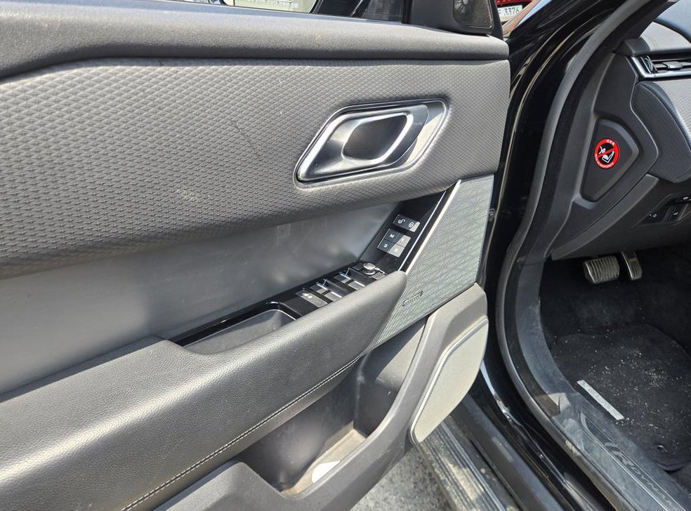 랜드로버 레인지로버 벨라 2.0 D240 R-다이나믹 SE 사진 7