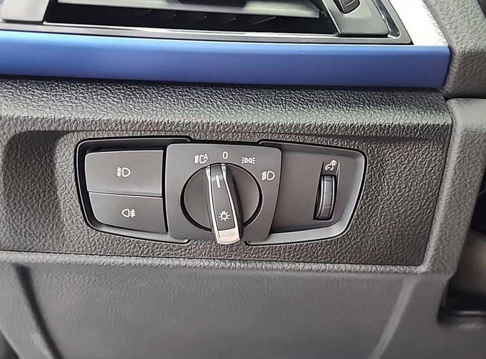 BMW 2시리즈 220d 쿠페 M 스포츠 사진 16