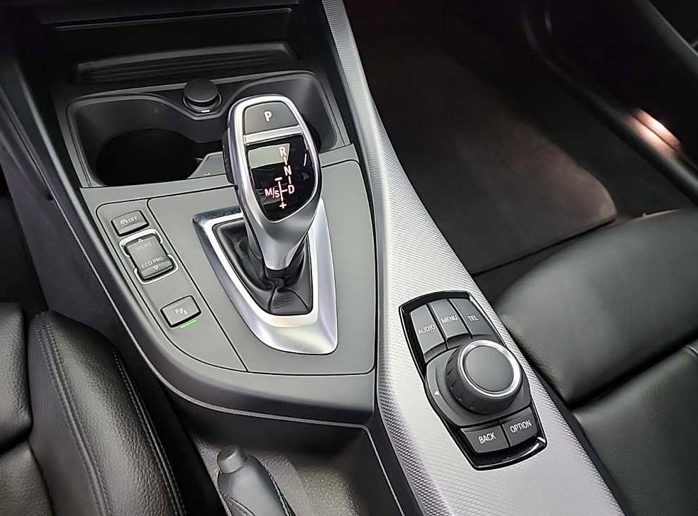 BMW 2시리즈 220d 쿠페 M 스포츠 사진 8