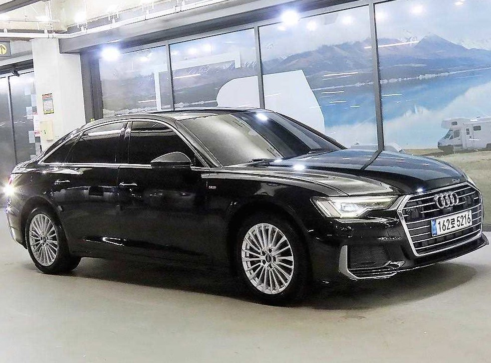 아우디 A6 45 TFSI 프리미엄