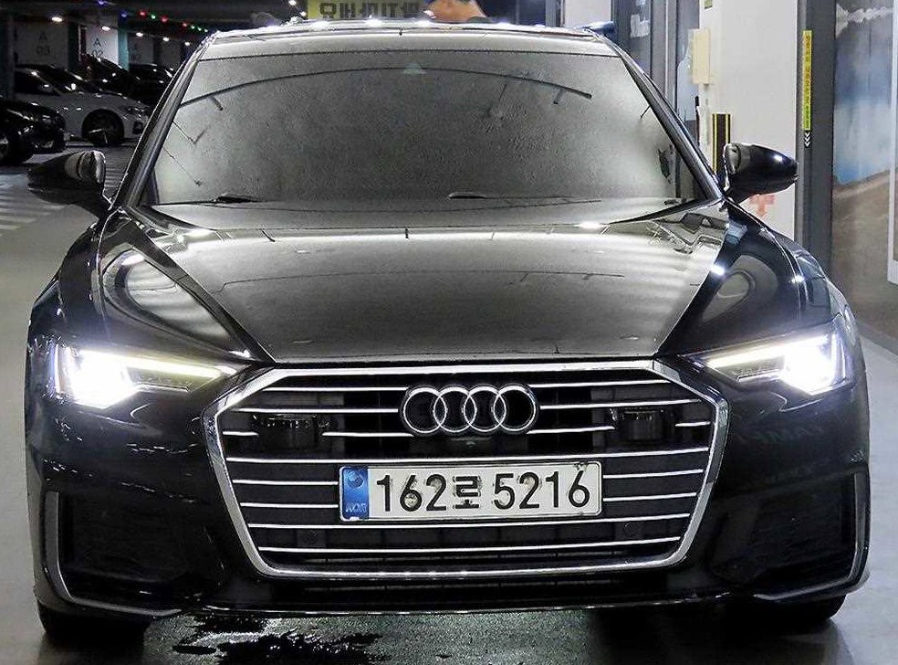 아우디 A6 45 TFSI 프리미엄 사진 2
