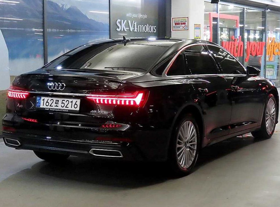아우디 A6 45 TFSI 프리미엄 사진 4