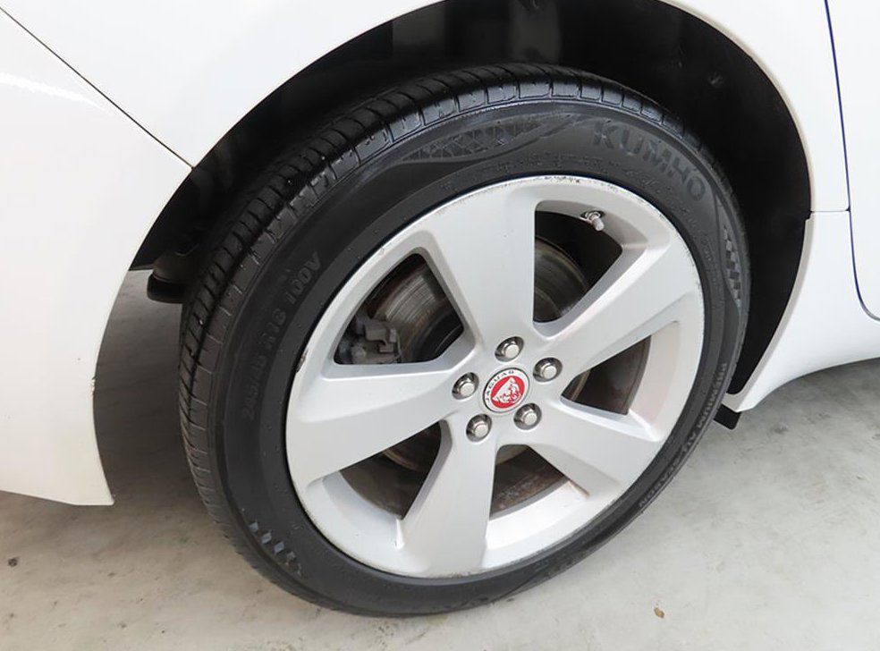 재규어 XF 2.0D 프레스티지 AWD 사진 20