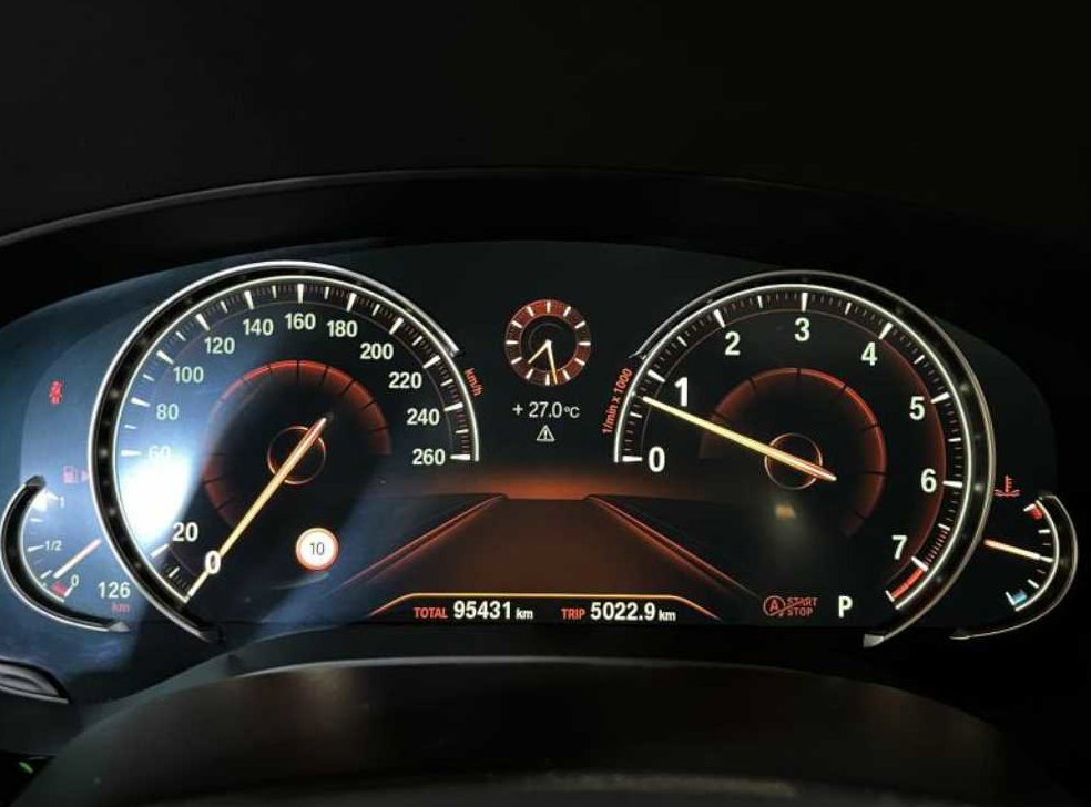 BMW 5시리즈 530i M 스포츠 플러스 사진 16