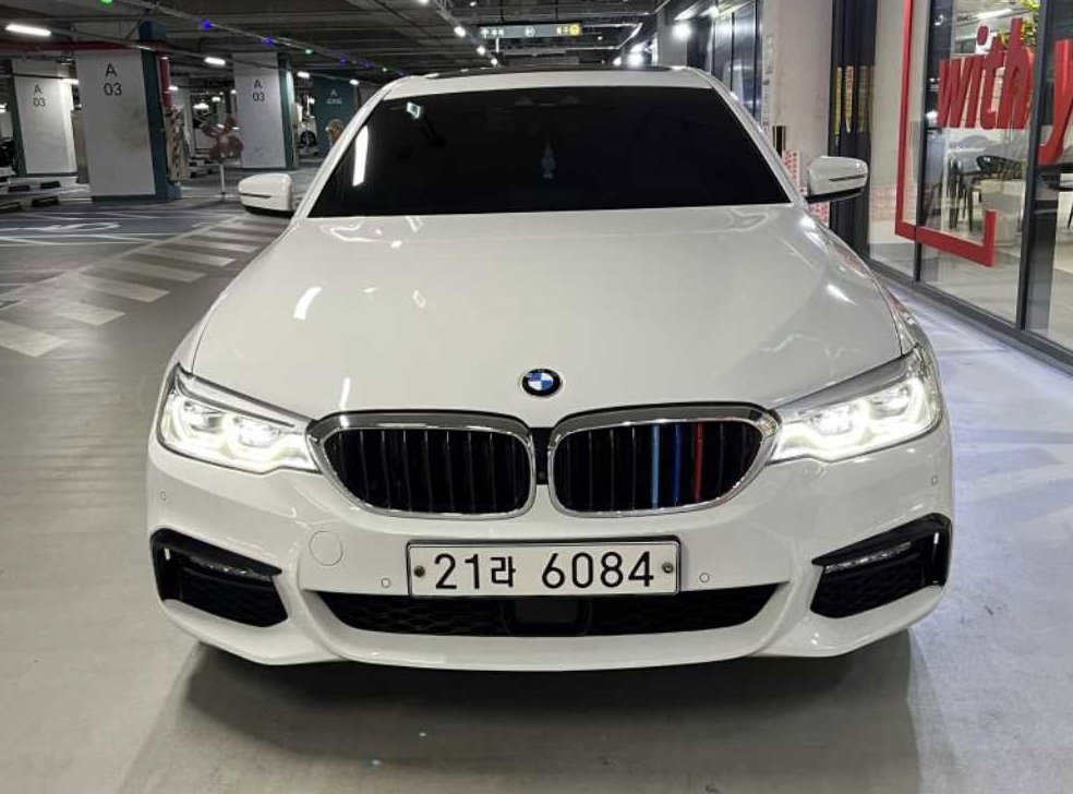 BMW 5시리즈 530i M 스포츠 플러스 사진 2