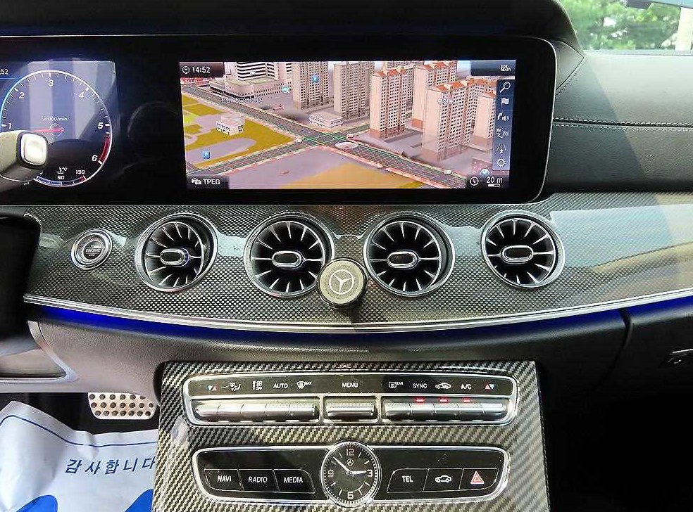 벤츠 CLS 클래스 CLS 300d AMG Line 사진 14
