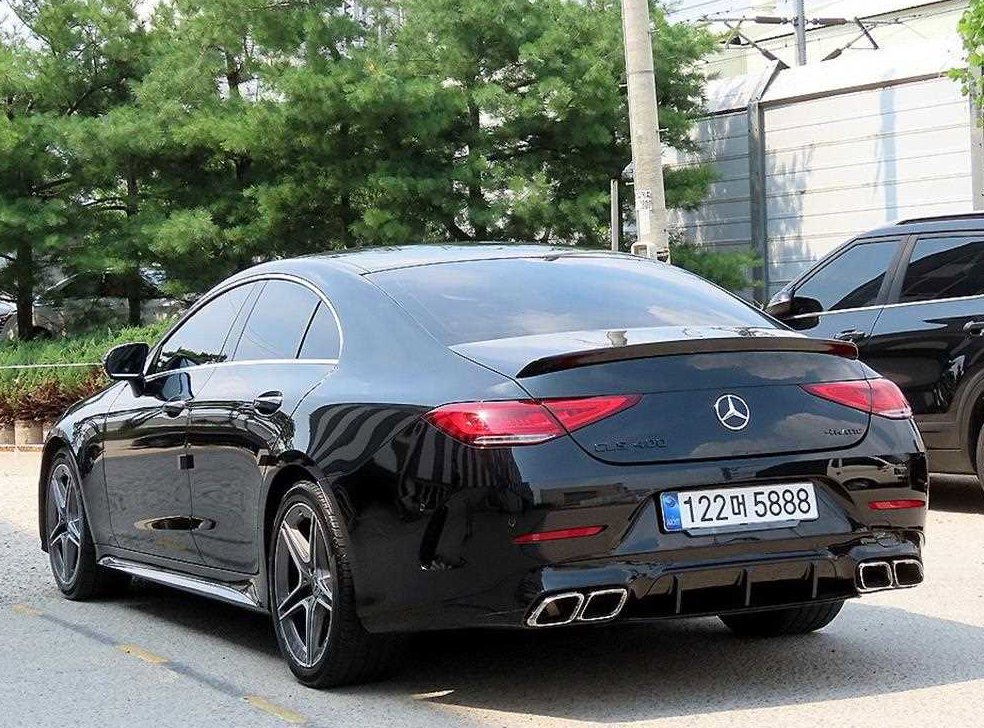 벤츠 CLS 클래스 CLS 300d AMG Line 사진 3