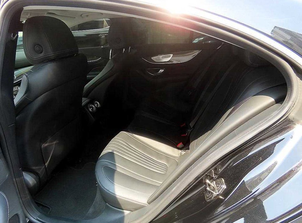 벤츠 CLS 클래스 CLS 300d AMG Line 사진 6