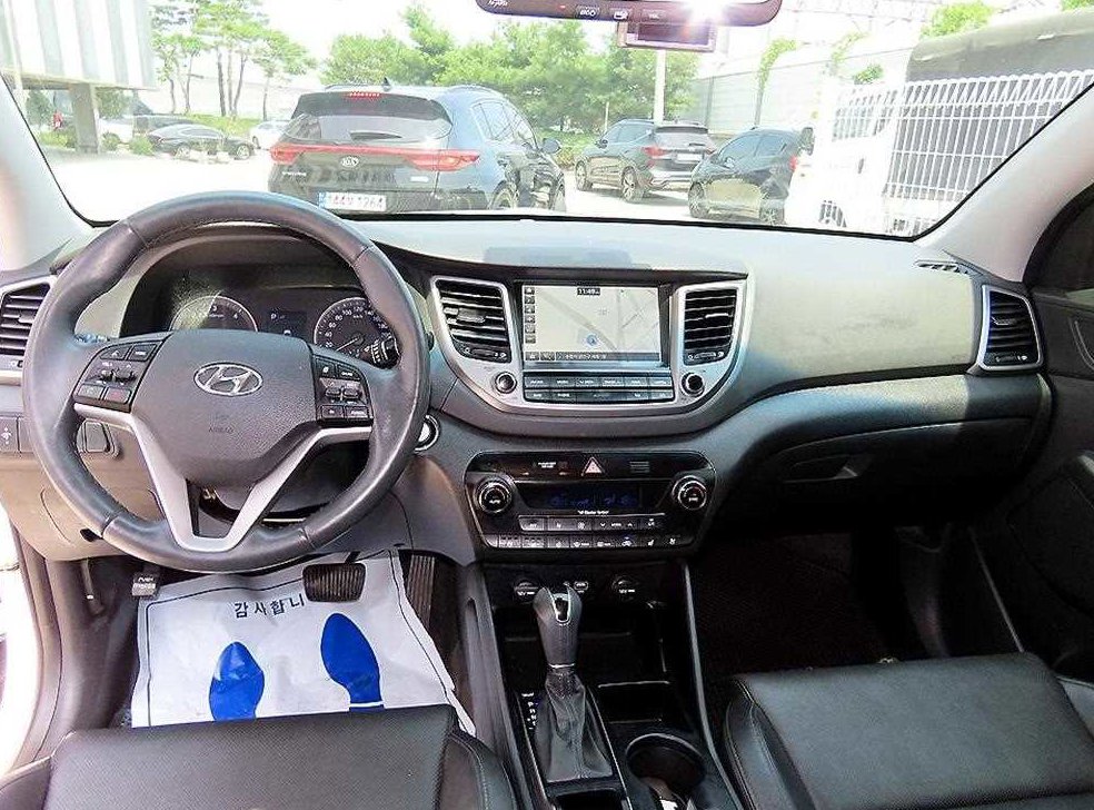 현대 투싼 디젤 1.7 2WD 사진 7