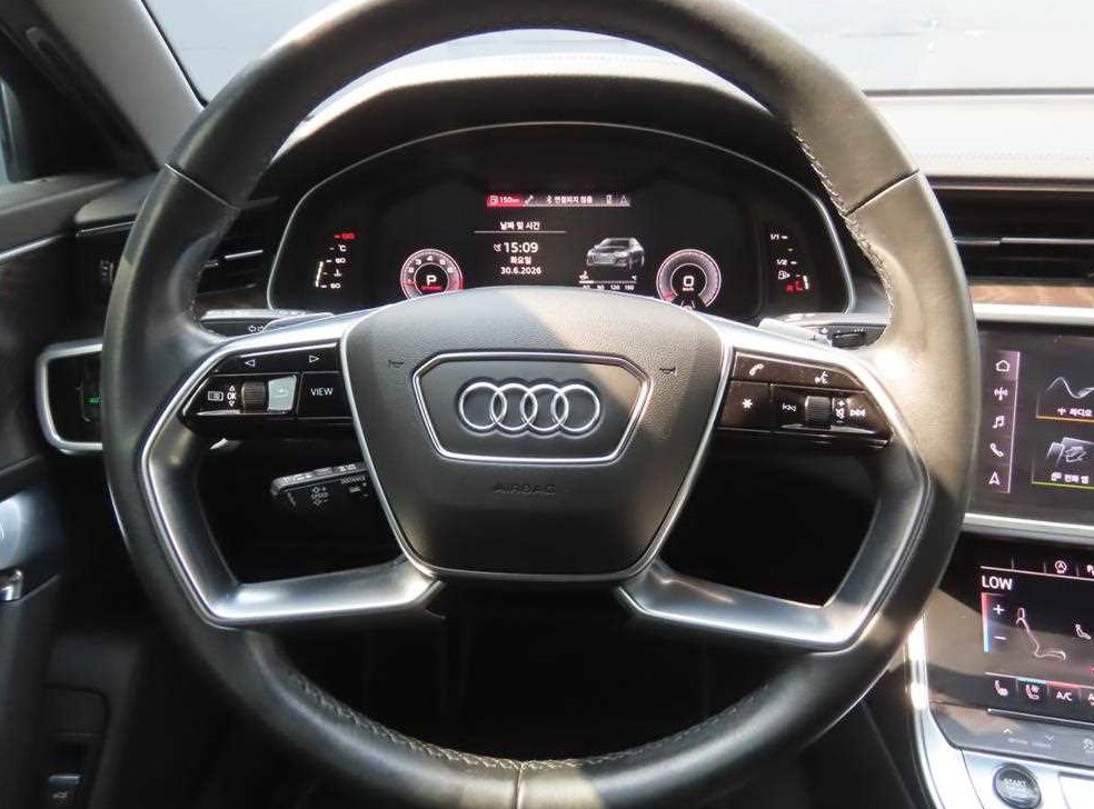 아우디 A6 45 TFSI 콰트로 프리미엄 사진 11