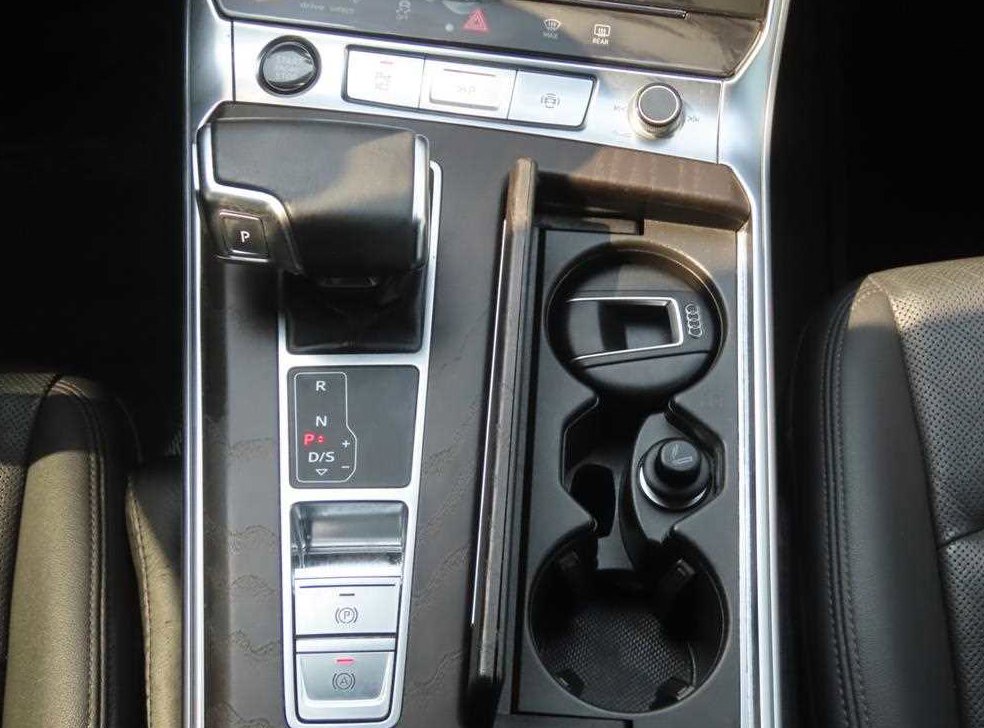 아우디 A6 45 TFSI 콰트로 프리미엄 사진 12