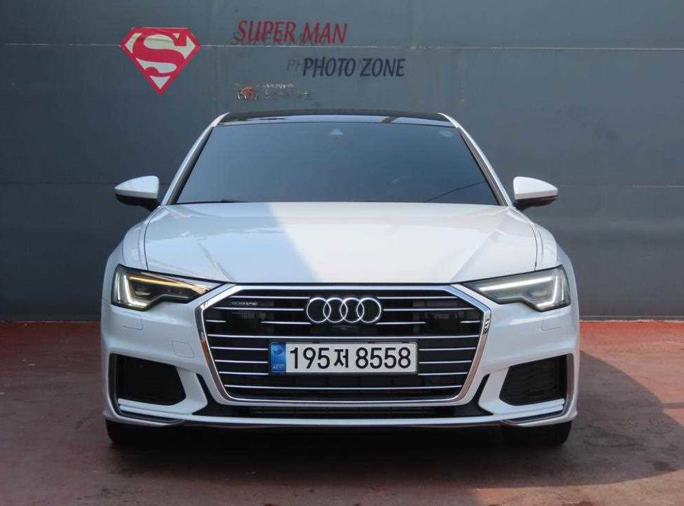 아우디 A6 45 TFSI 콰트로 프리미엄 사진 2