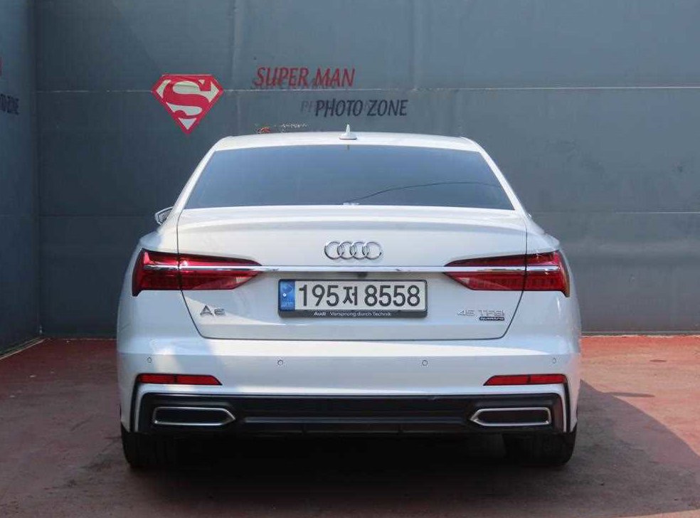 아우디 A6 45 TFSI 콰트로 프리미엄 사진 4