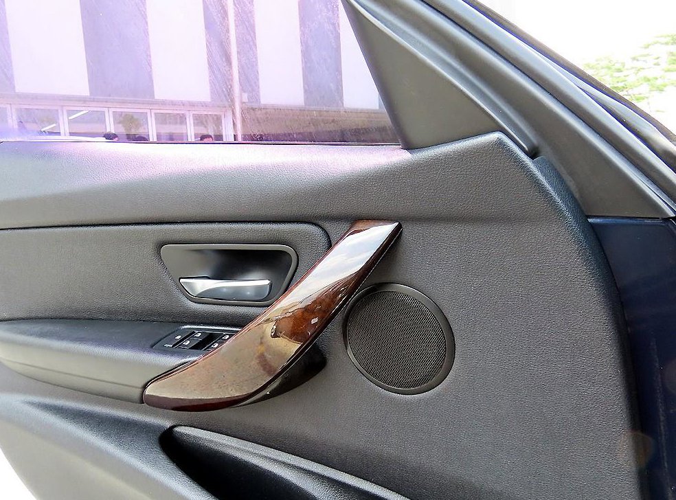 BMW 3시리즈 320d 사진 12