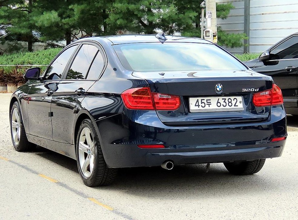 BMW 3시리즈 320d 사진 3