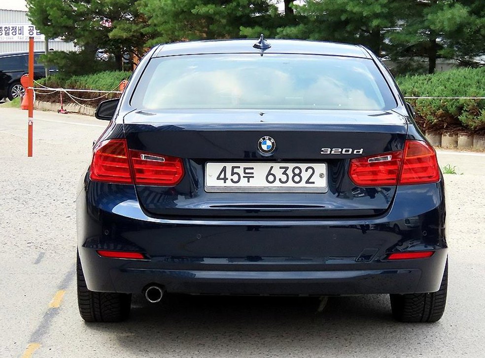 BMW 3시리즈 320d 사진 4