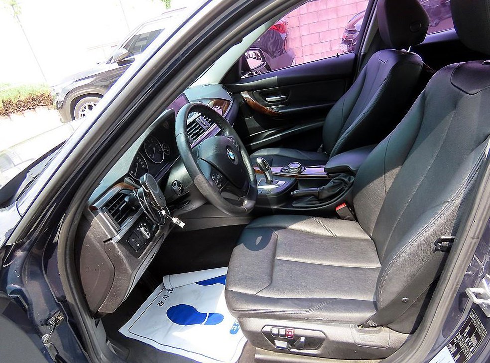 BMW 3시리즈 320d 사진 5