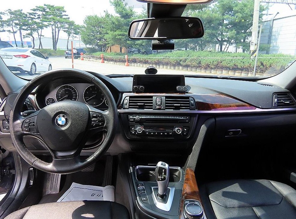 BMW 3시리즈 320d 사진 7