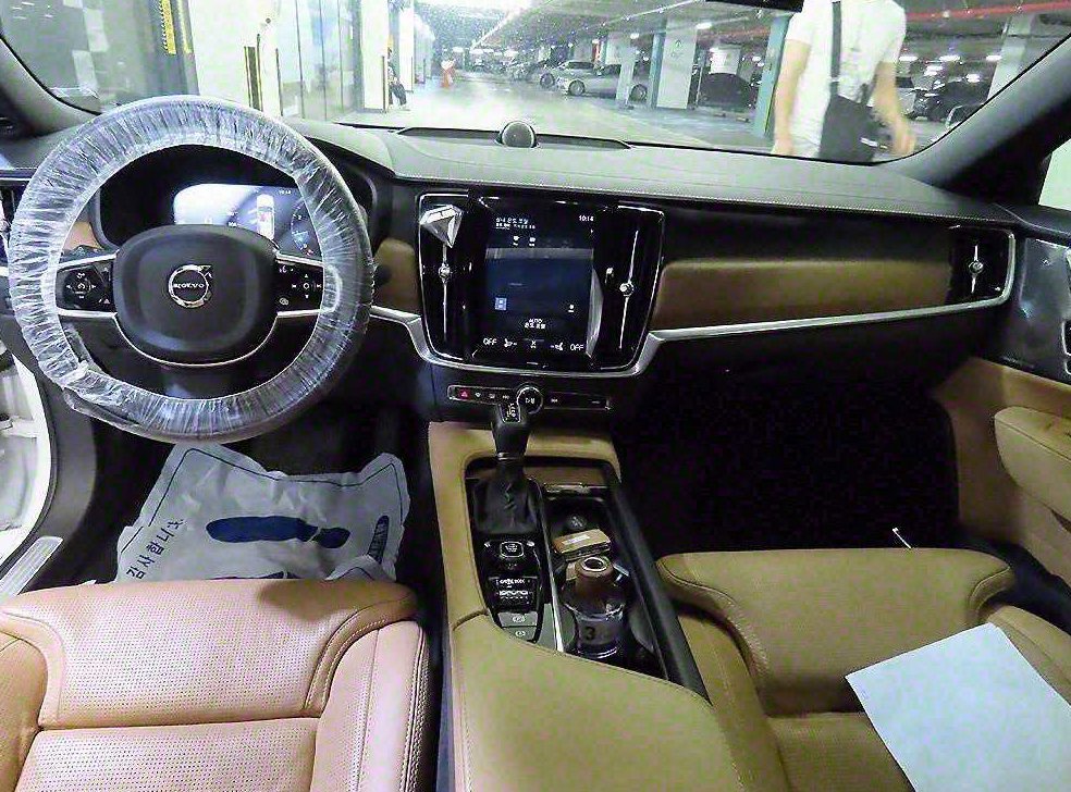볼보 S90 T5 인스크립션 사진 10