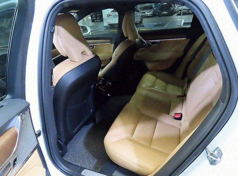 볼보 S90 T5 인스크립션 사진 7