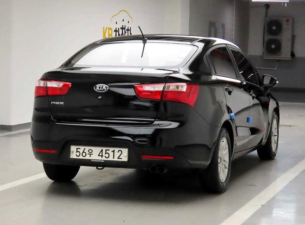 기아 프라이드 4DR 1.6GDI 럭셔리 사진 4