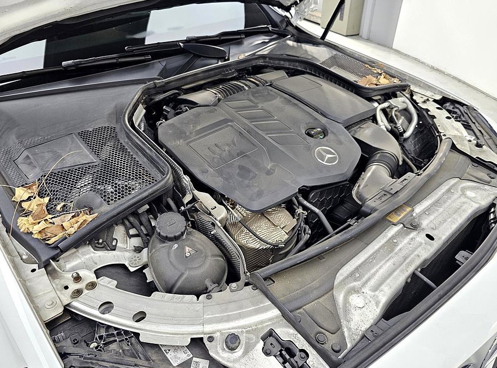 벤츠 C 클래스 C220 d 4MATIC AMG Line 사진 6