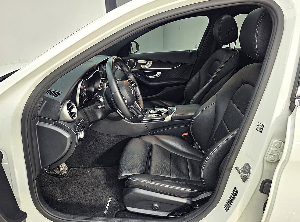 벤츠 C 클래스 C220 d 4MATIC AMG Line 사진 8