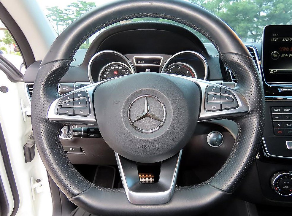 벤츠 GLE 클래스 GLE 350 d 4MATIC 쿠페 사진 8
