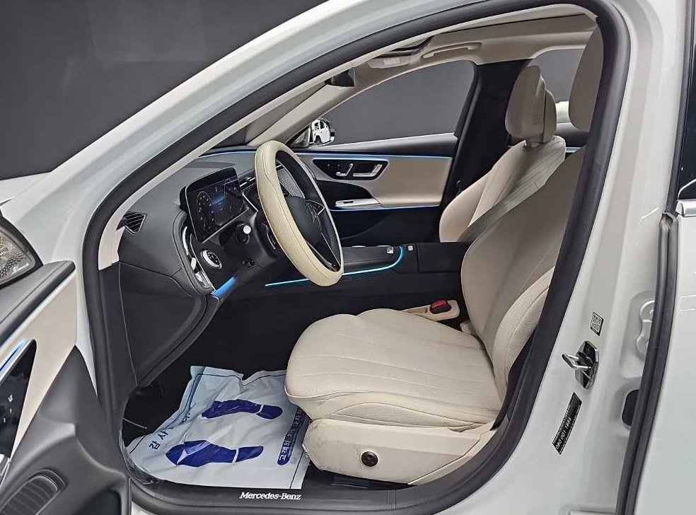 벤츠 E 클래스 E200 사진 11