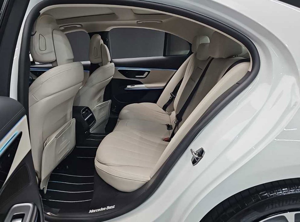 벤츠 E 클래스 E200 사진 12