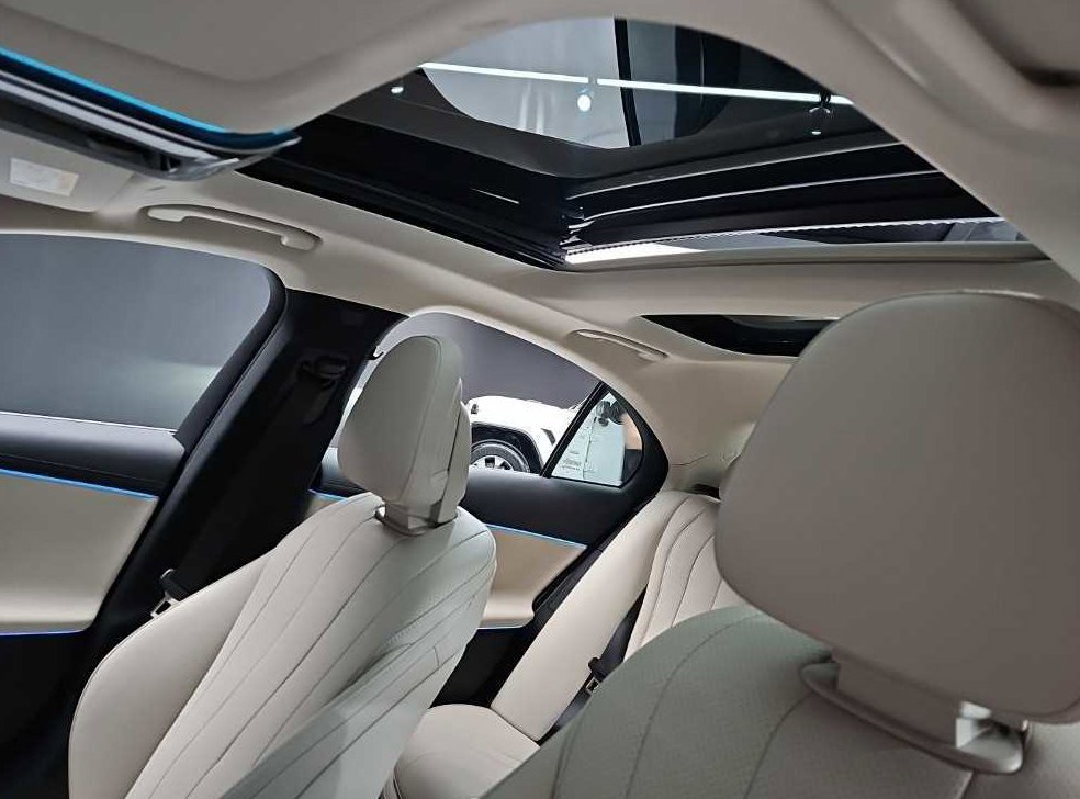 벤츠 E 클래스 E200 사진 14