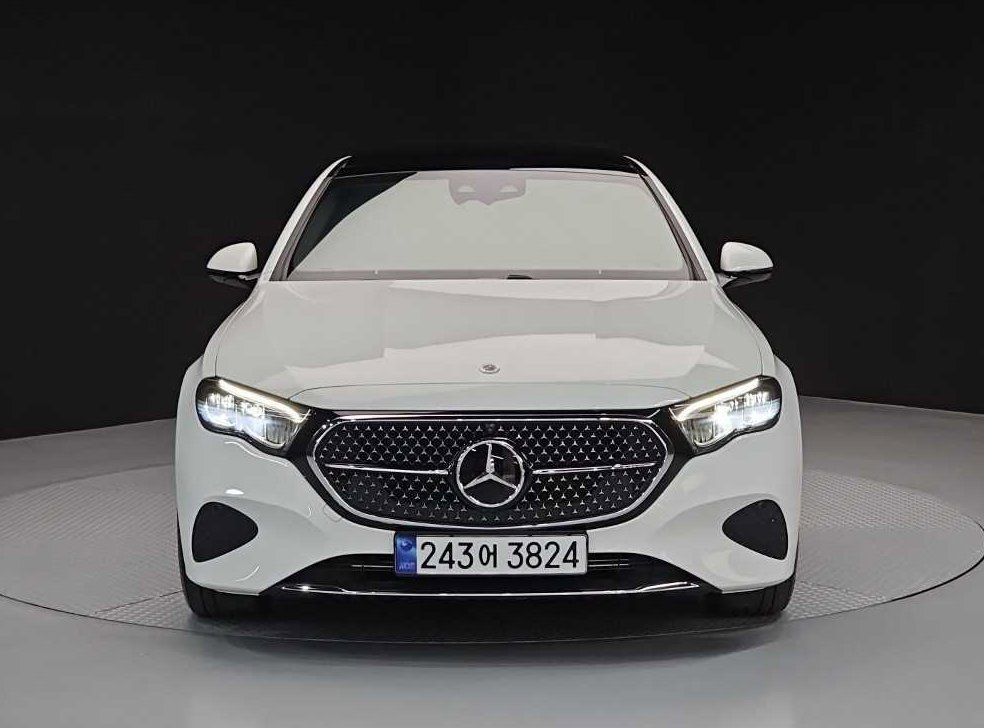 벤츠 E 클래스 E200 사진 2