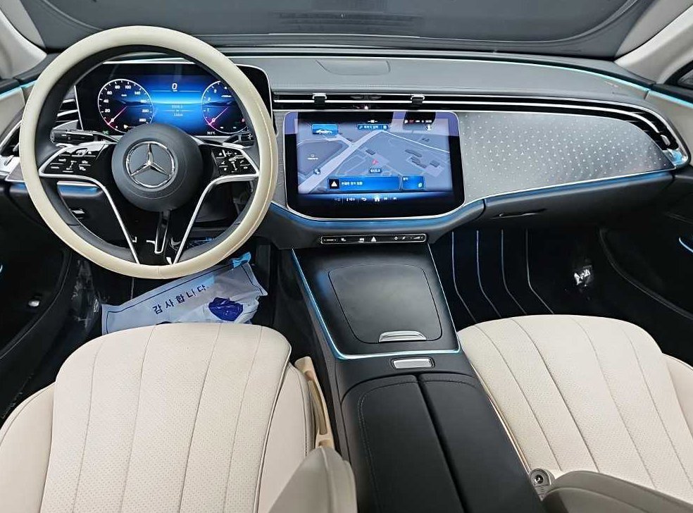 벤츠 E 클래스 E200 사진 7