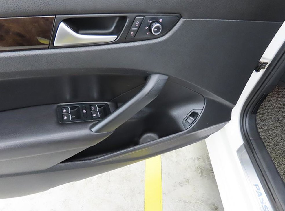 폭스바겐 파사트 2.0 TDI 사진 13