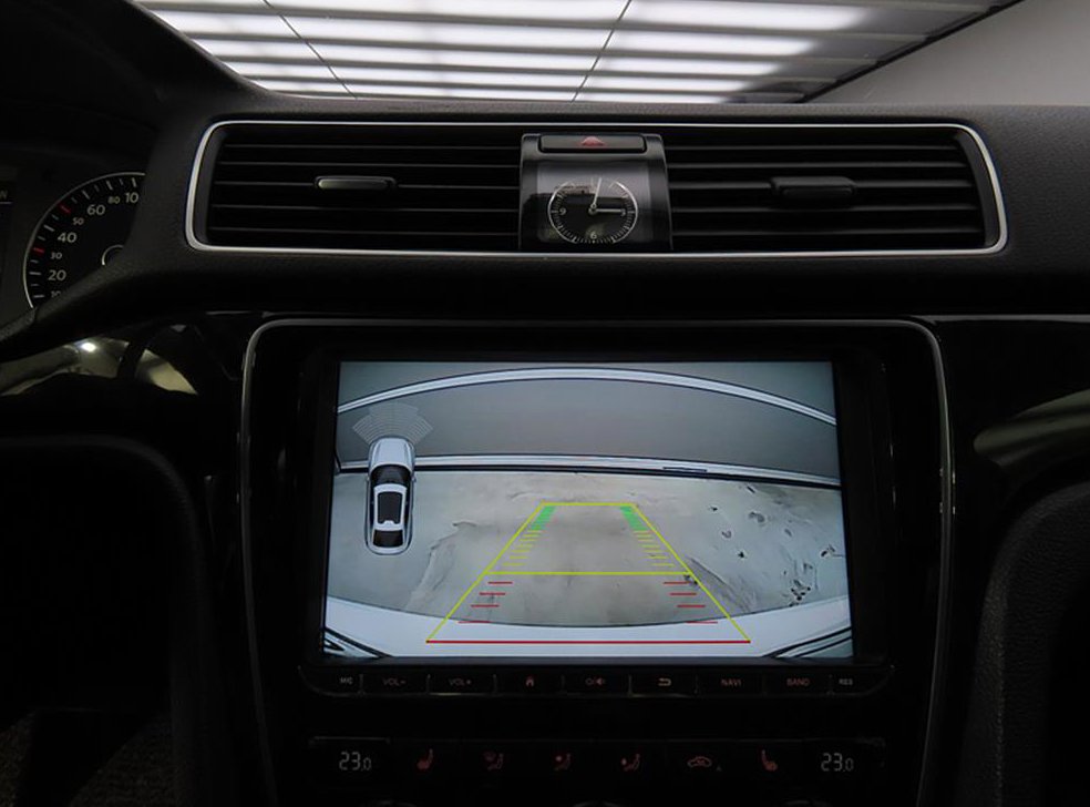 폭스바겐 파사트 2.0 TDI 사진 17