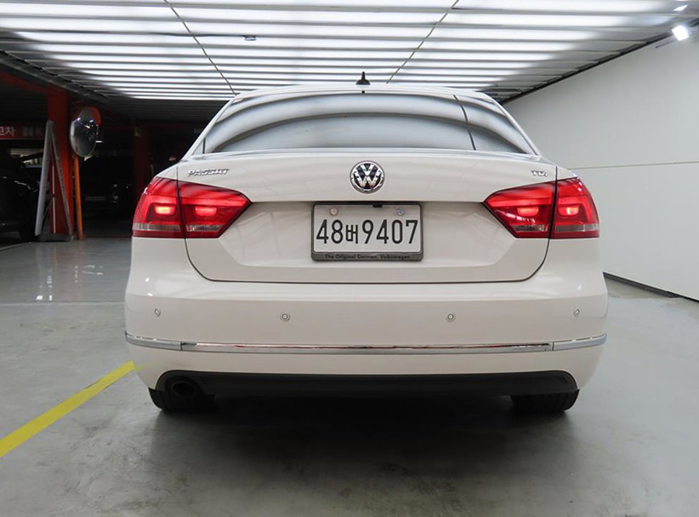 폭스바겐 파사트 2.0 TDI 사진 3