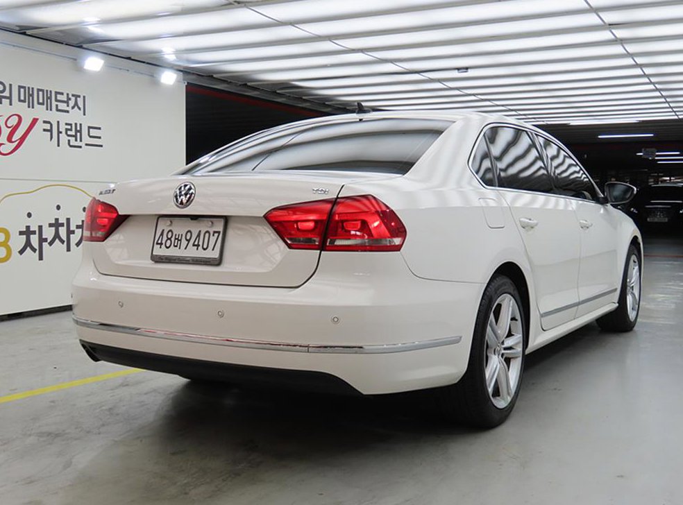 폭스바겐 파사트 2.0 TDI 사진 4