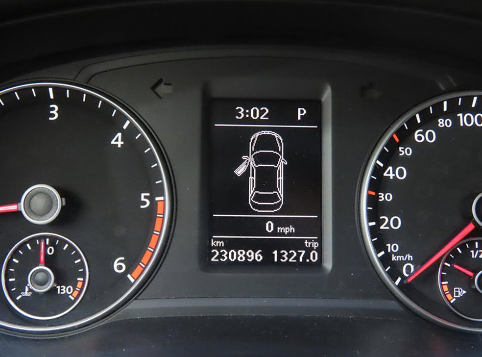 폭스바겐 파사트 2.0 TDI 사진 9