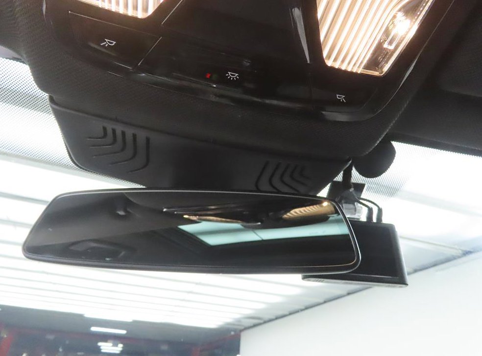 BMW 5시리즈 520d M 스포츠 사진 13