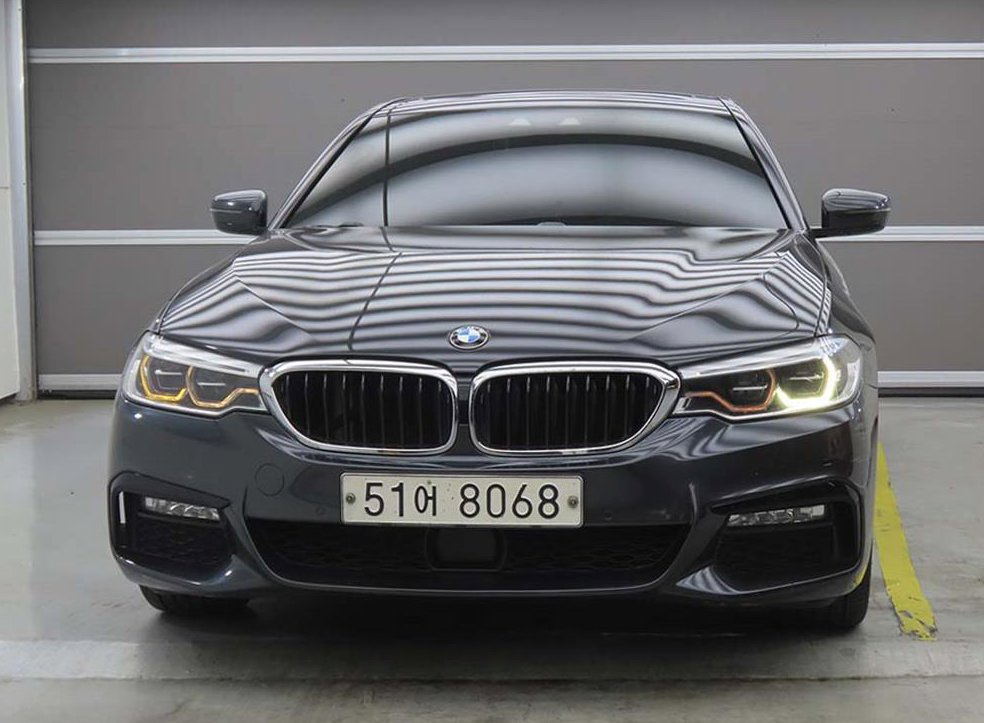 BMW 5시리즈 520d M 스포츠 사진 2